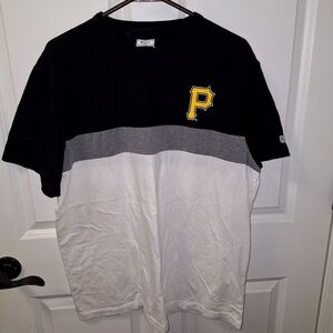 A Tailgate Pittsburgh Pirates/ Steelers short sleeve t-shirt in a Large